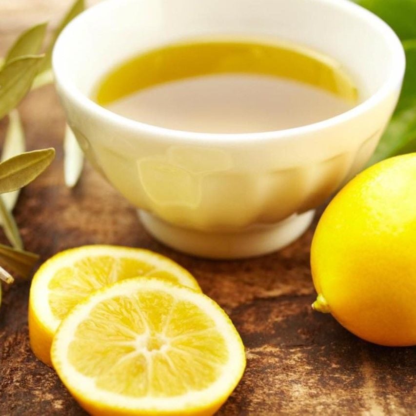 Sınırlı Stok Doğal Limon Çeşnili Zeytinyağı 500 Ml Cam Şişe